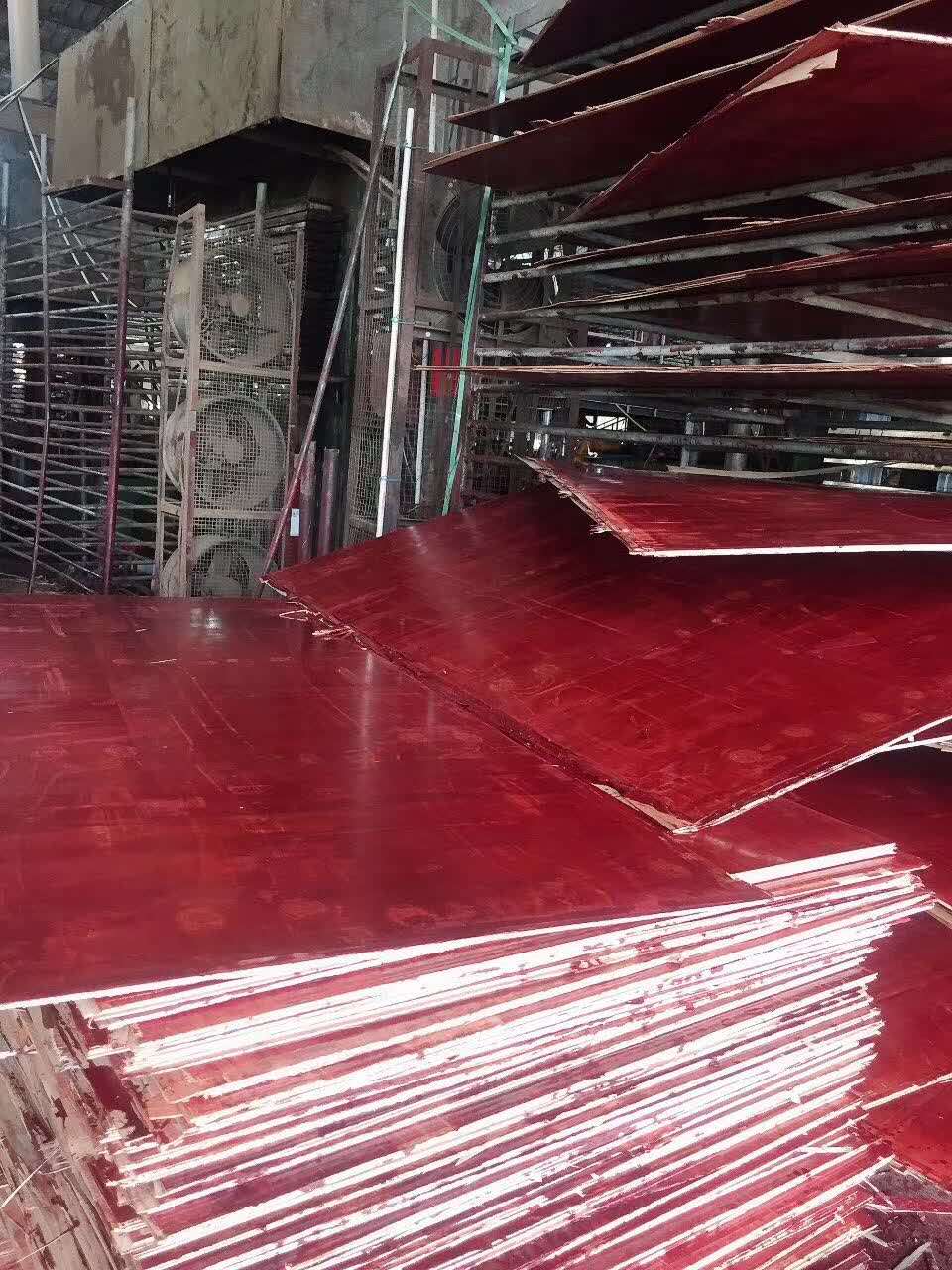 廠家直銷建筑模板，彩色瀝青專用鐵紅，色粉